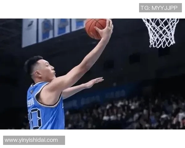 翟晓川：从篮球场上的拼搏到生活中的坚持与梦想追求