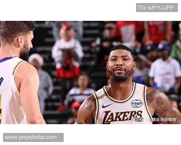 马库斯斯马特在NBA赛场上的影响力与领导力分析 马库斯斯马特在NBA赛场上的影响力与领导力分析