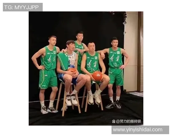 韩德君与周琦对决引发热议谁将成为中国篮球的新领军人物