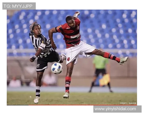 乌民族与巴西国际的激烈对决揭示足球战术与团队合作的重要性 乌民族与巴西国际的激烈对决揭示足球战术与团队合作的重要性