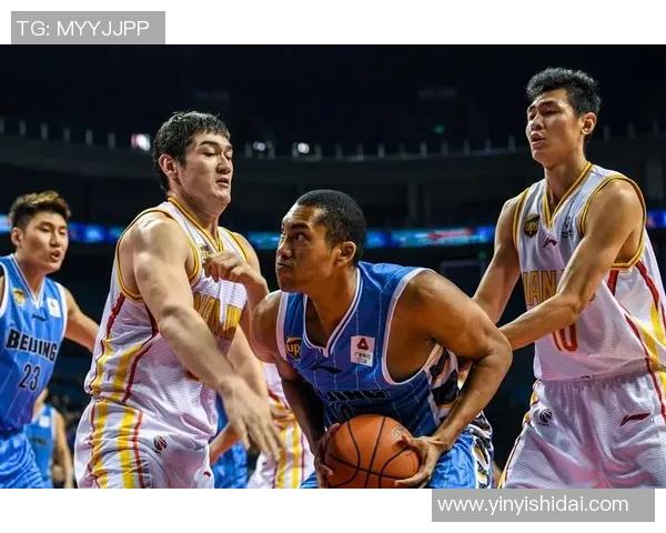 南京篮球队的节奏探秘:从战术布局到球员配合的全景分析 南京篮球队的节奏探秘:从战术布局到球员配合的全景分析