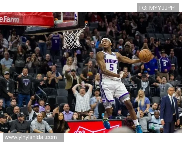 德阿隆福克斯如何在NBA赛场上展现领袖风范与超强实力 德阿隆福克斯如何在NBA赛场上展现领袖风范与超强实力